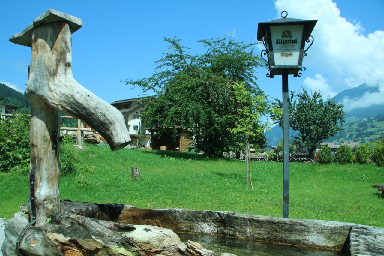 Gasthof Zum Loewen Aschau Im Zillertal Екстериор снимка