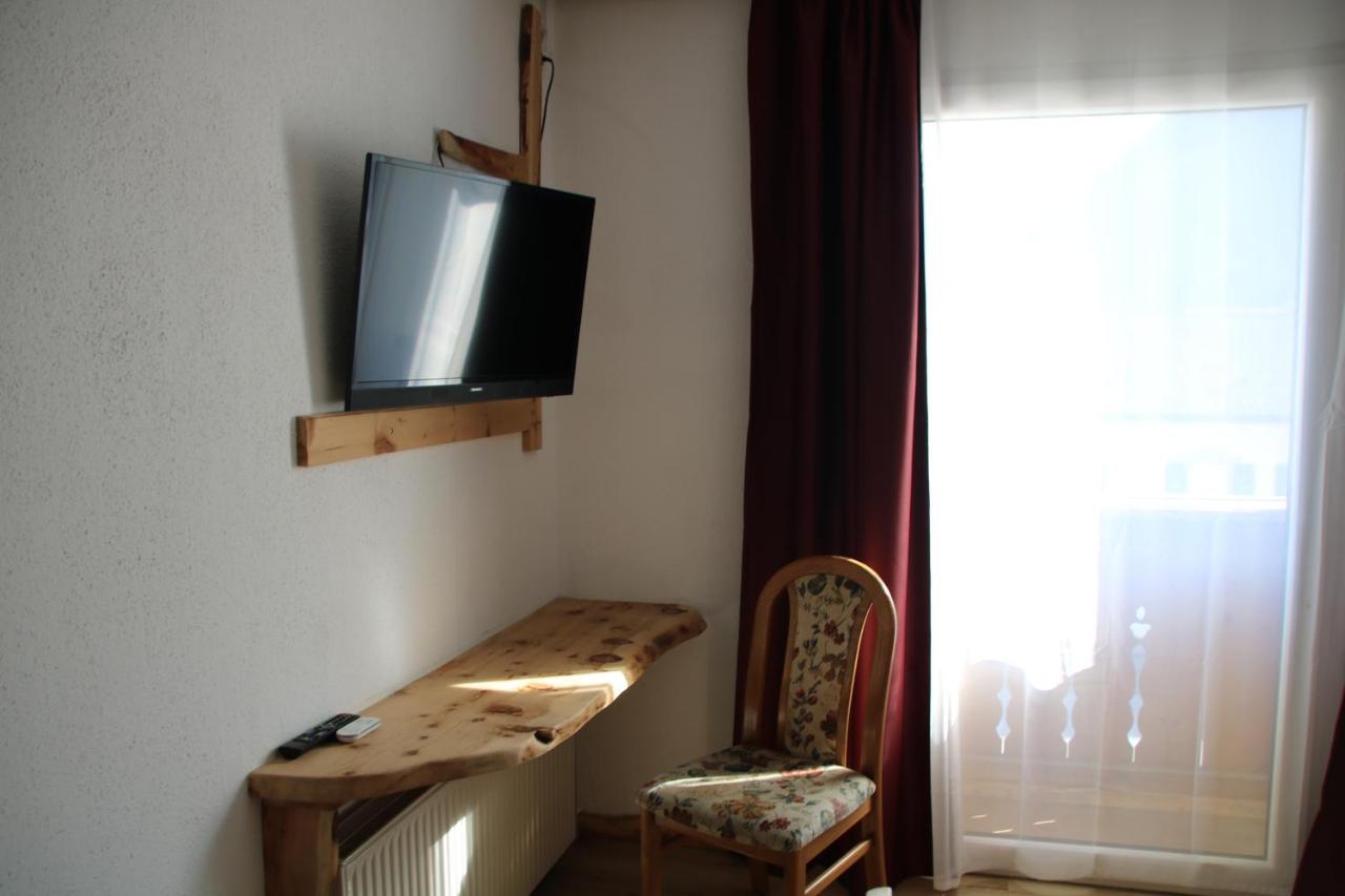 Gasthof Zum Loewen Aschau Im Zillertal Екстериор снимка